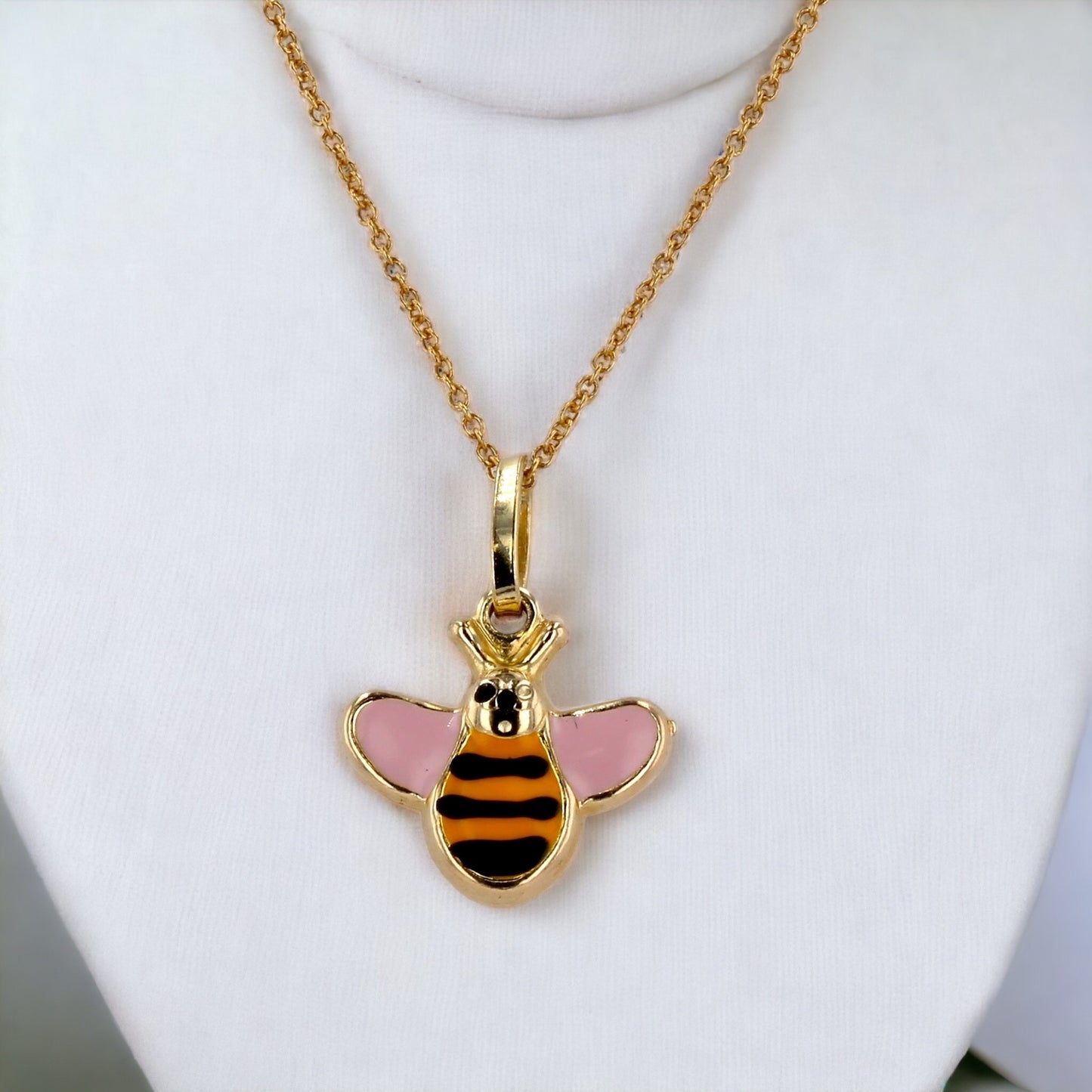 Gold set chain with enamel pink bee