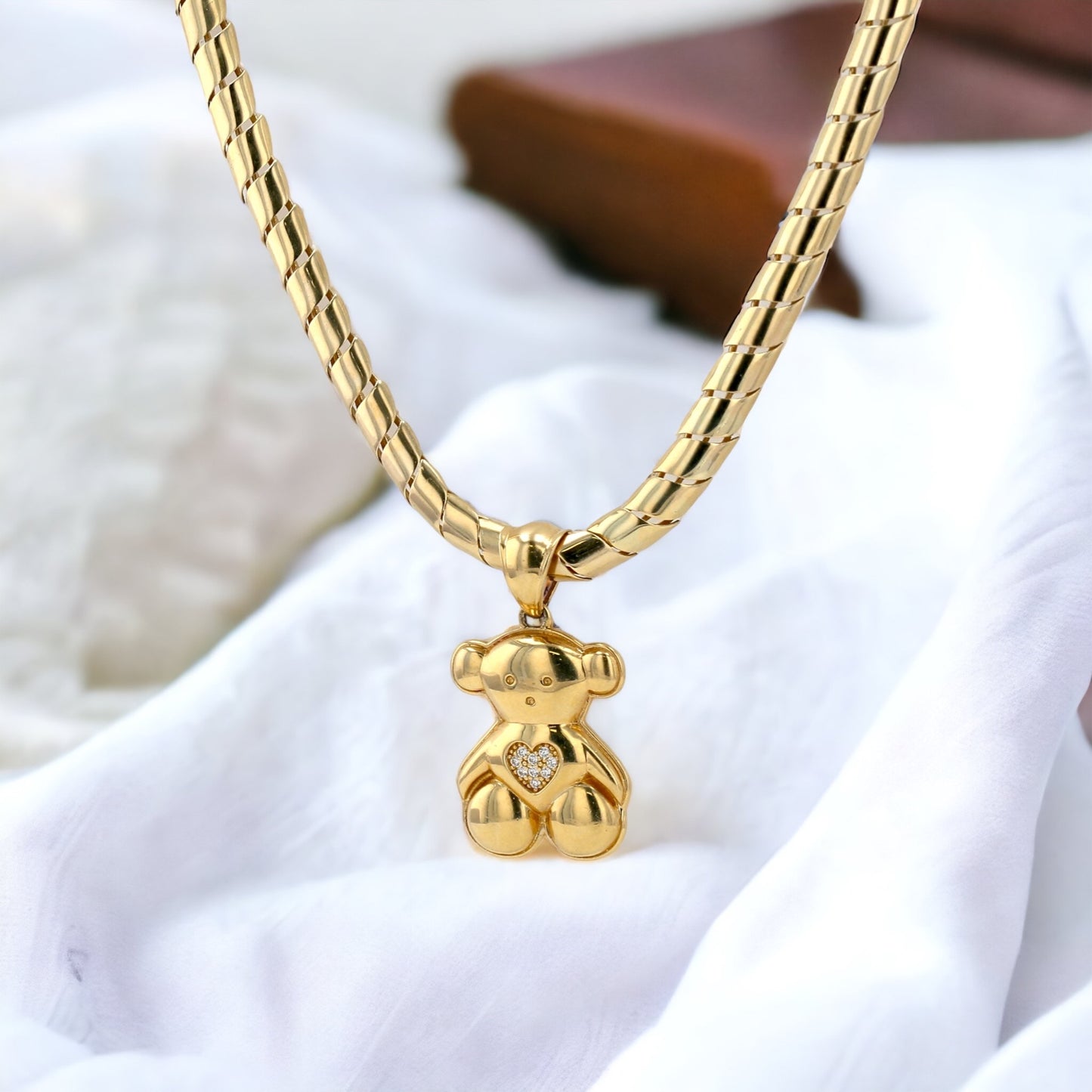 10K Yellow gold teddy bear necklace-221915