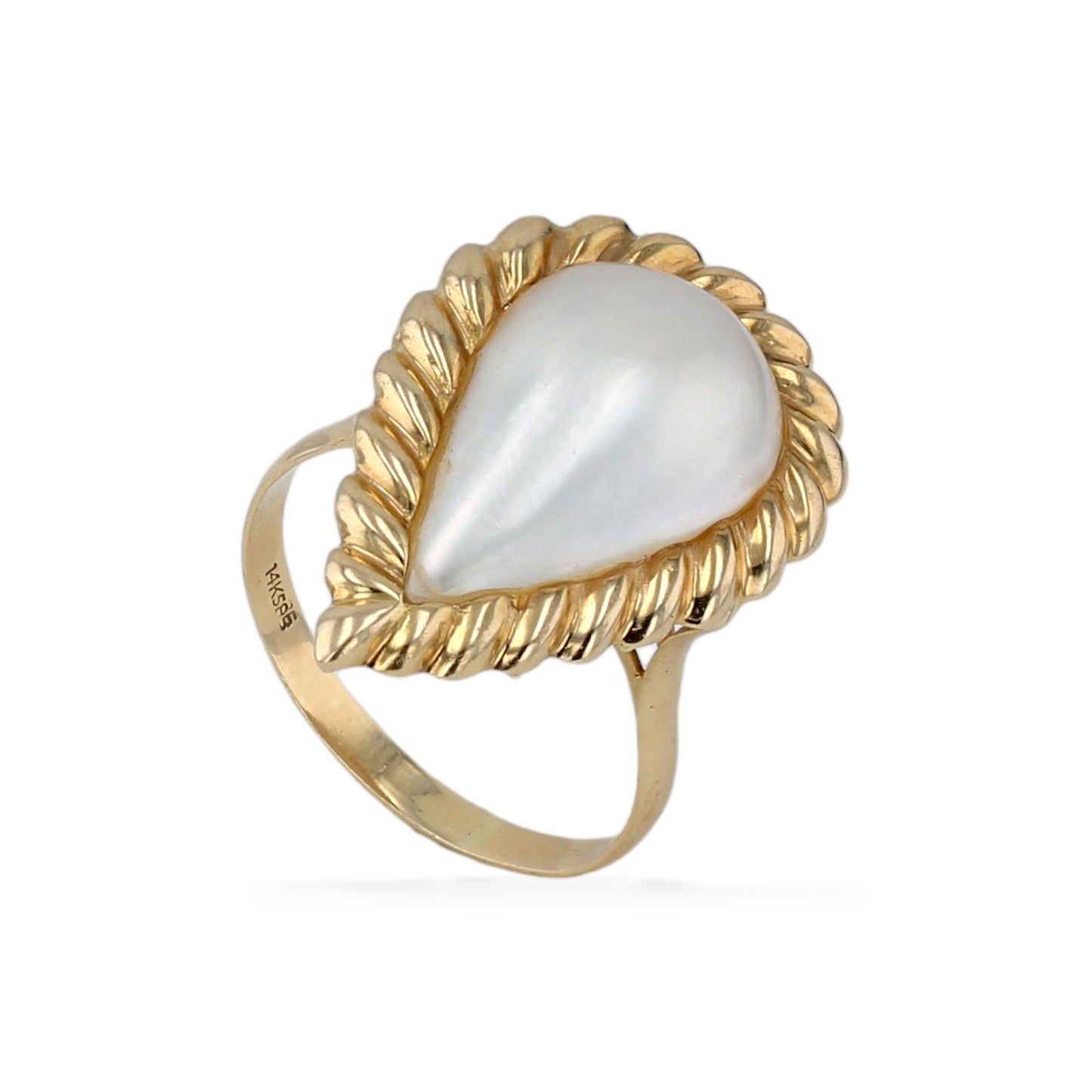 14k Yellow gold vintage Pear mother pearl ring