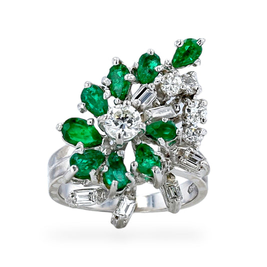 18k white gold flower natural Colombian  emerald and diamonds ring