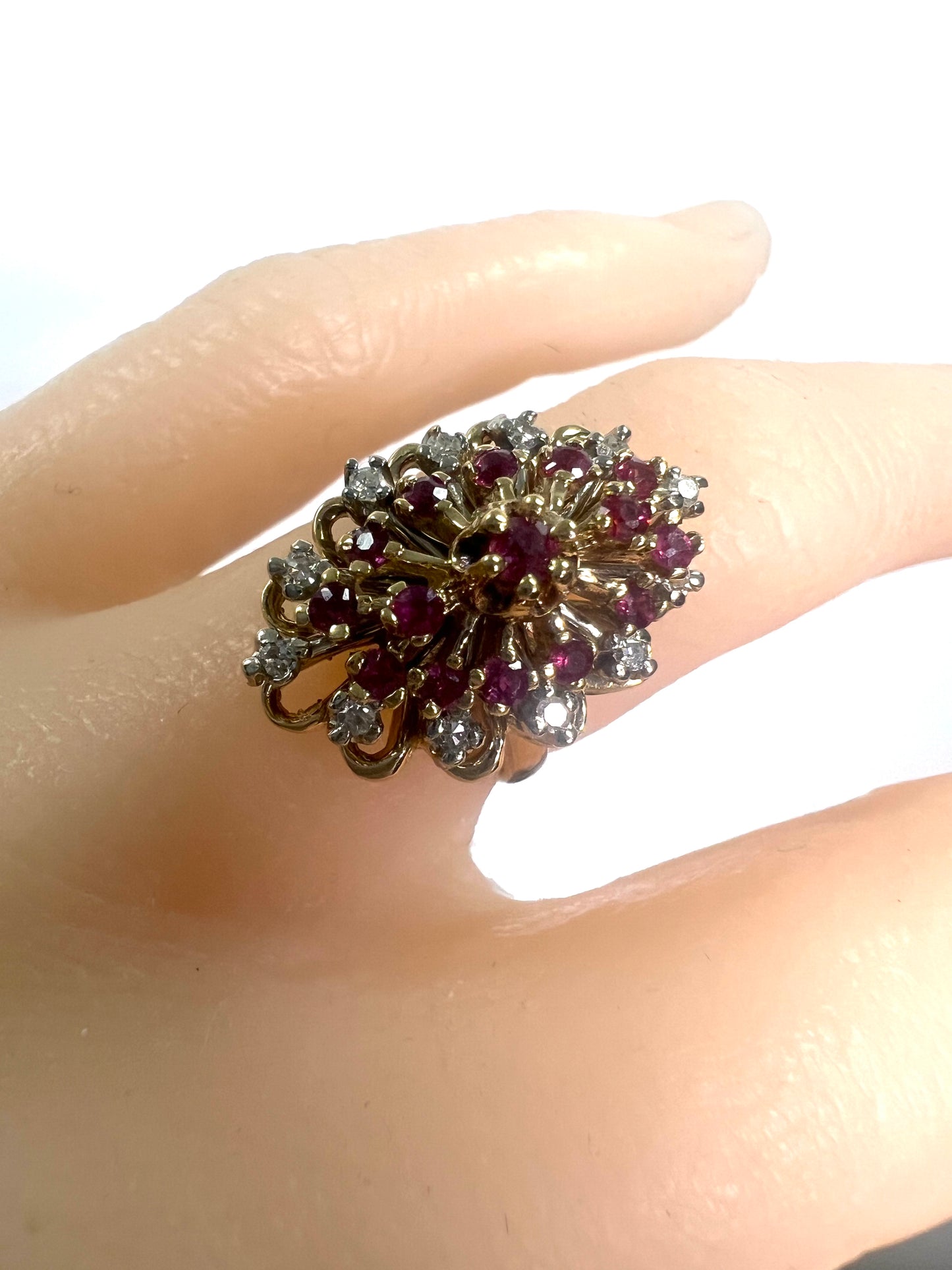 18K Yellow gold natural ruby and diamond cocktail ring