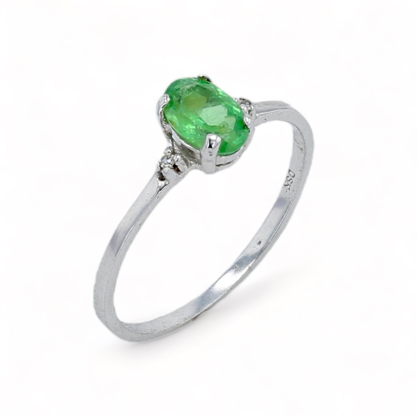 18k White gold round emerald and diamonds ring-8990