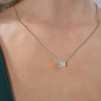 Platinum Brilliant Round Diamond necklace