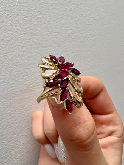 Gold 14k ruby flower ring